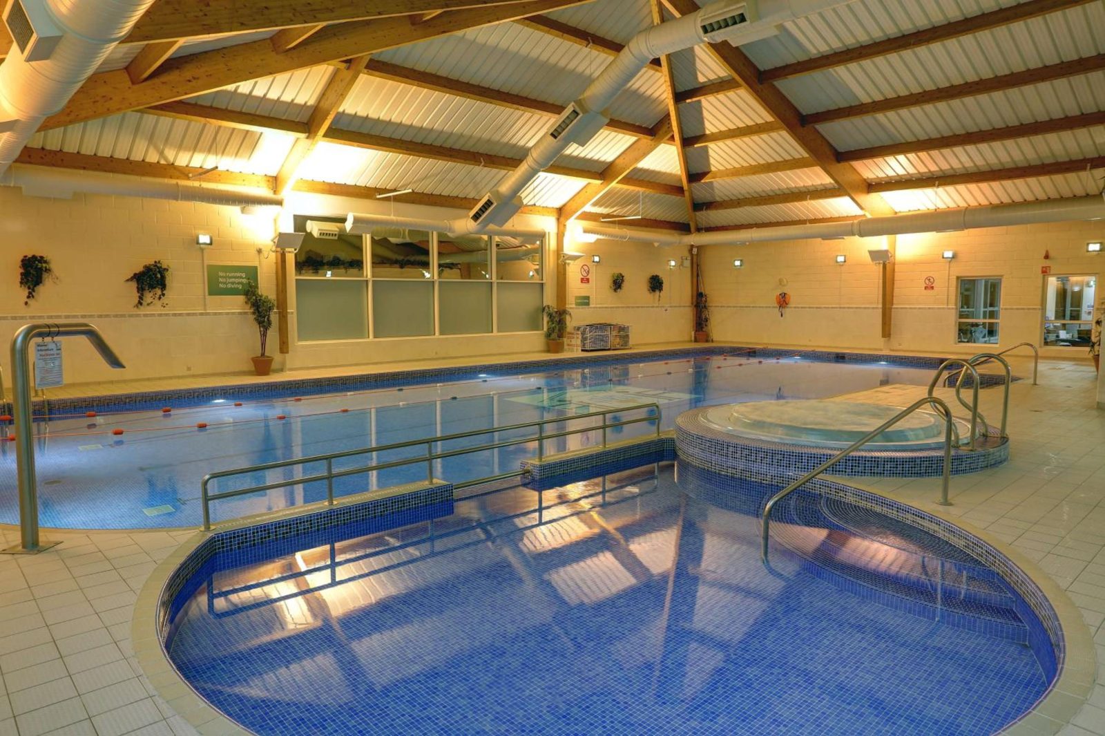 Best Western Kings Manor — photo 7