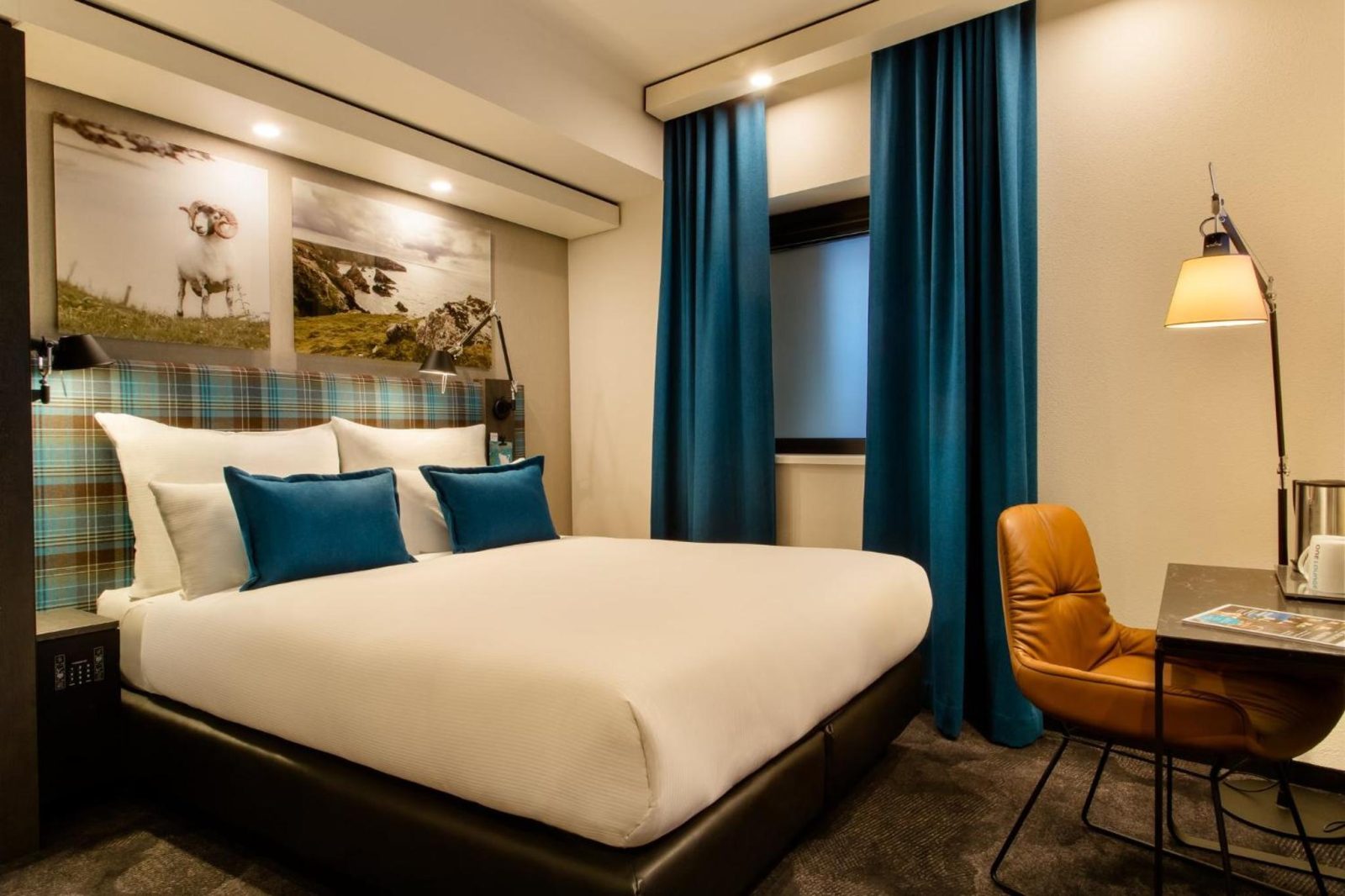 Motel One Edinburgh-Royal — photo 4